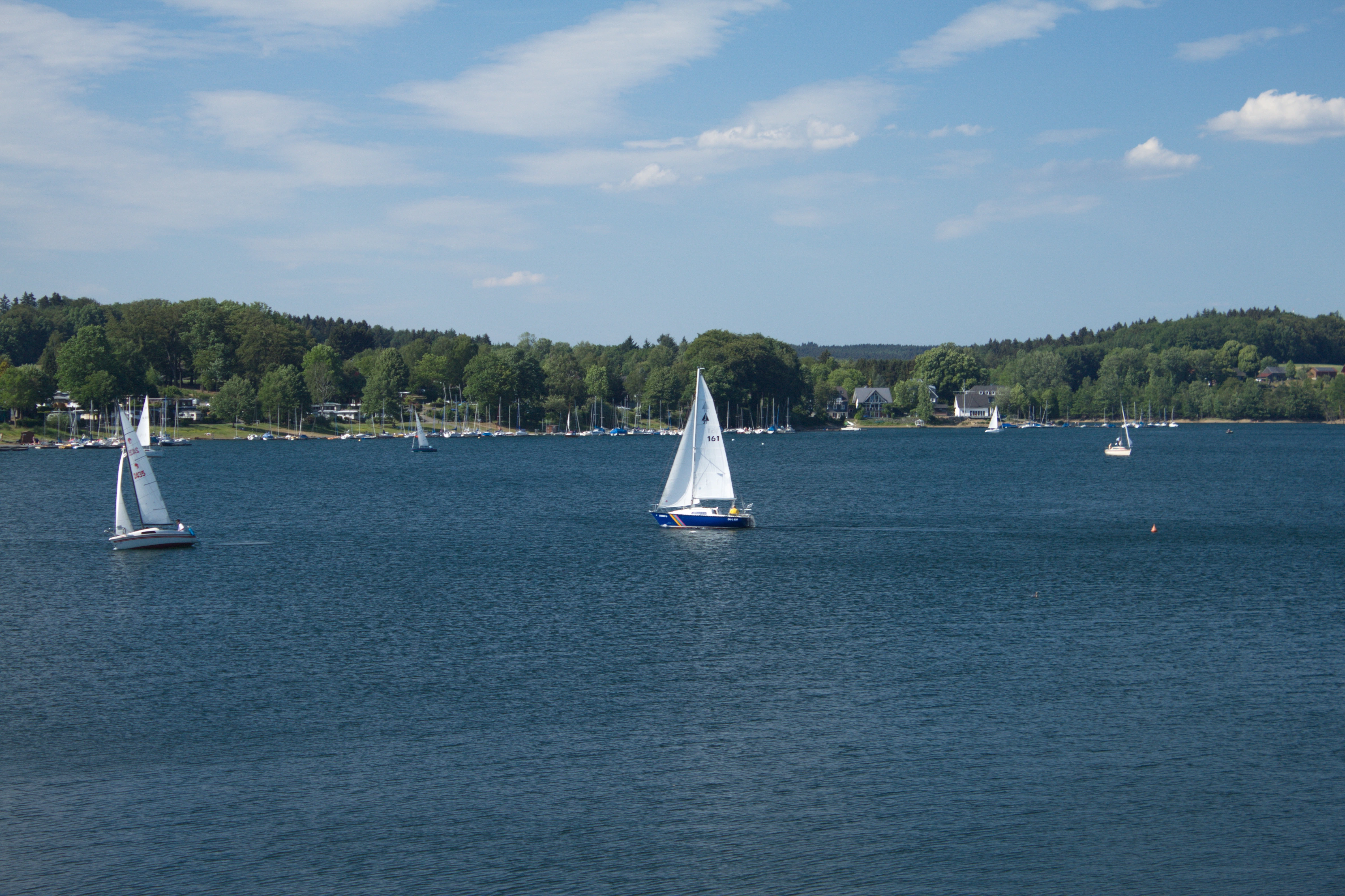 Segelboote auf der Bevertalsperre